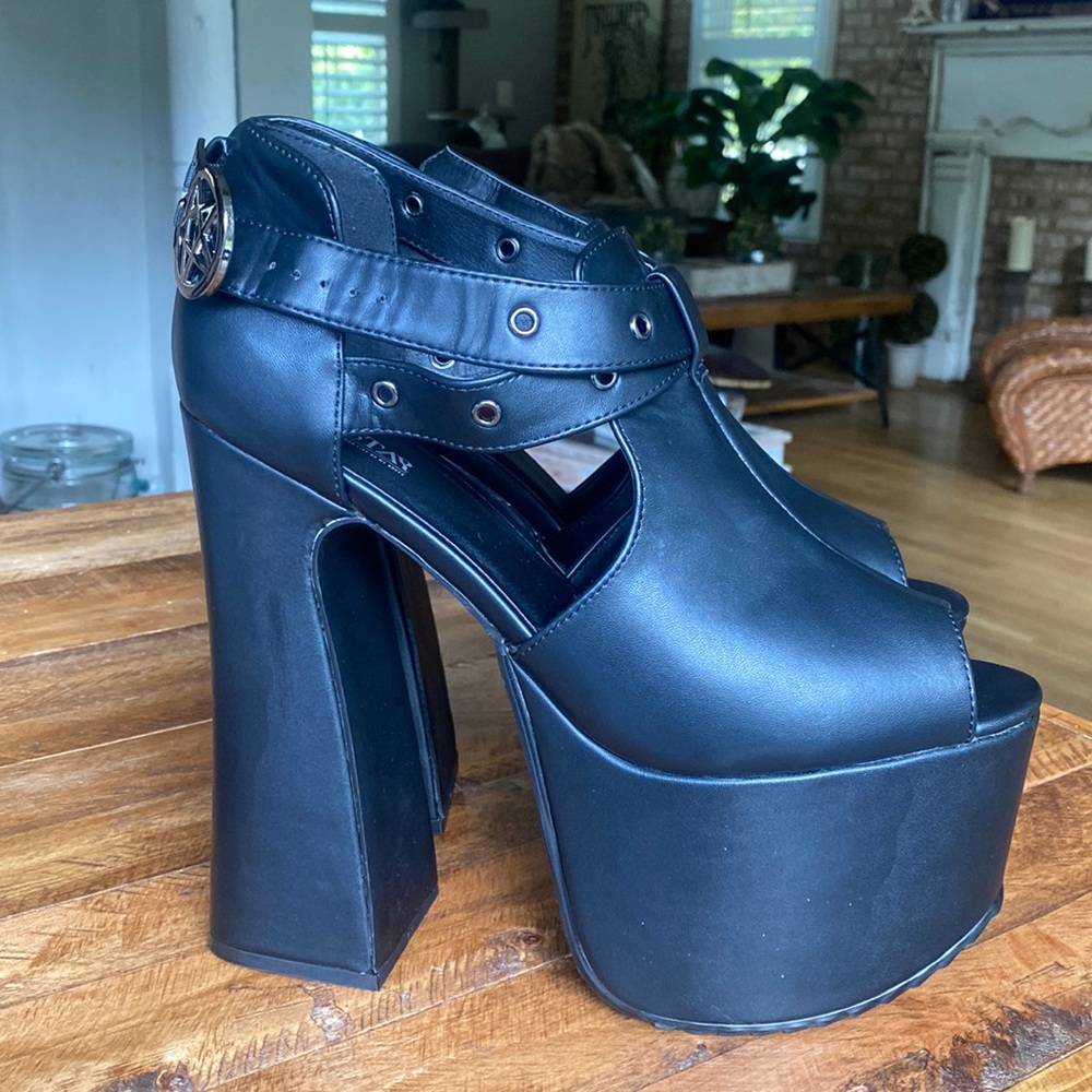 KILLSTAR BLACK PLATFORM HEELS GOTHIC PUNK 9 EXCELLENT